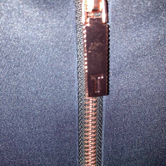 Ted Baker Like New Cocktail Dress with pockets! - Picture 5 of 6